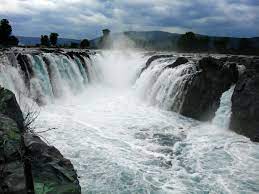 Hogenakkal Falls - Wikipedia